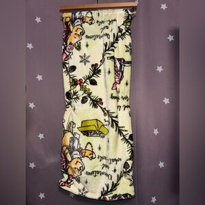 Disney Winnie the Pooh Piglet Holiday 2024
Christmas Cloud Throw Blanket